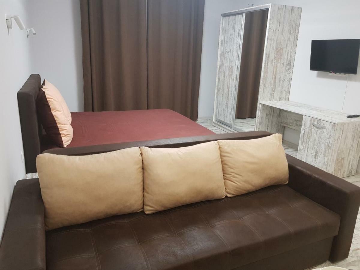 Silver Star Apartment 40m Uschhorod Exterior foto