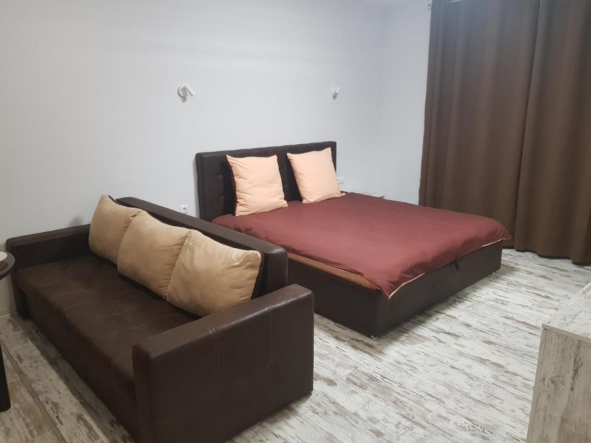 Silver Star Apartment 40m Uschhorod Exterior foto